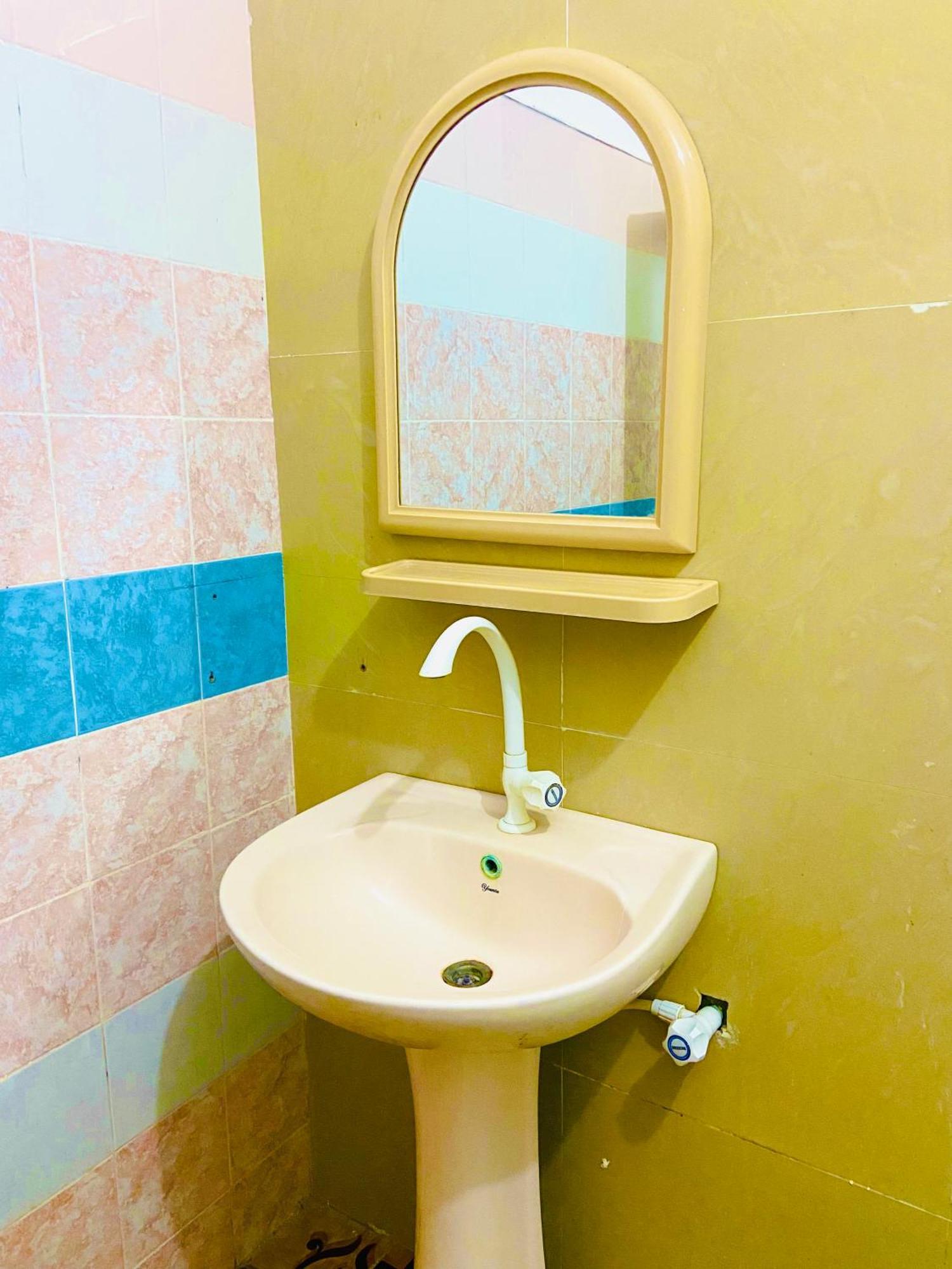 Marina Way Hotel Vịnh Arugam Ngoại thất bức ảnh